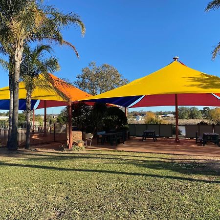 Paradise Lakes Motel Shepparton Extérieur photo