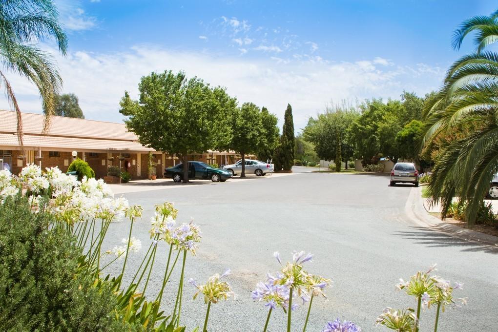 Paradise Lakes Motel Shepparton Extérieur photo